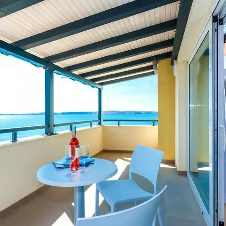 Vila 4m Miletici Cdn021019 Cyh Apartamento